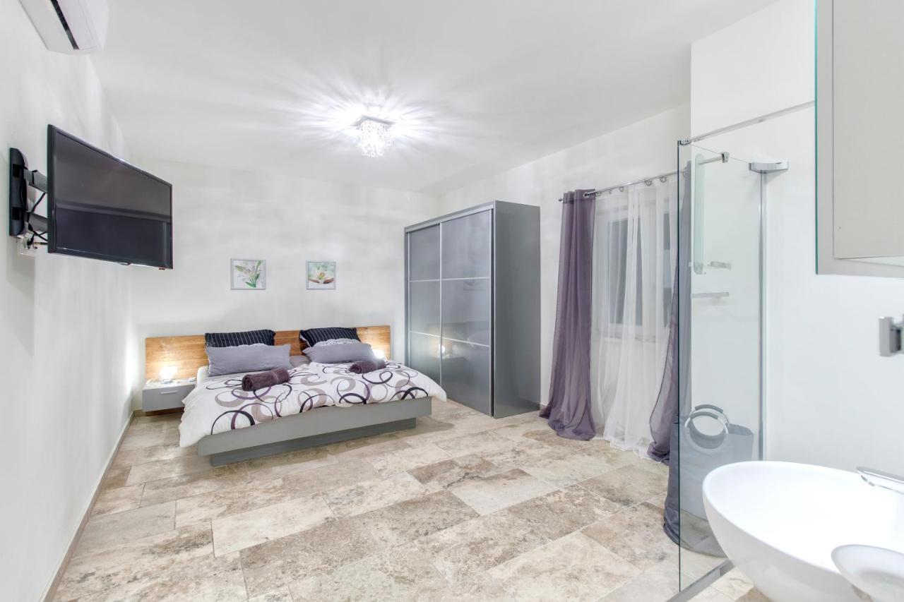 Dalmata Lounge Apartment Starigrad Exterior photo