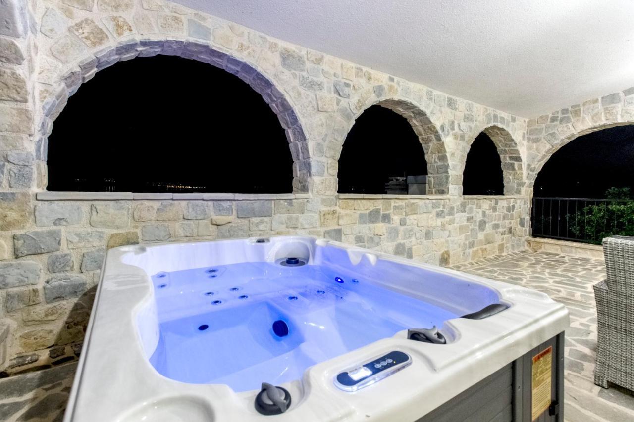 Dalmata Lounge Apartment Starigrad Exterior photo