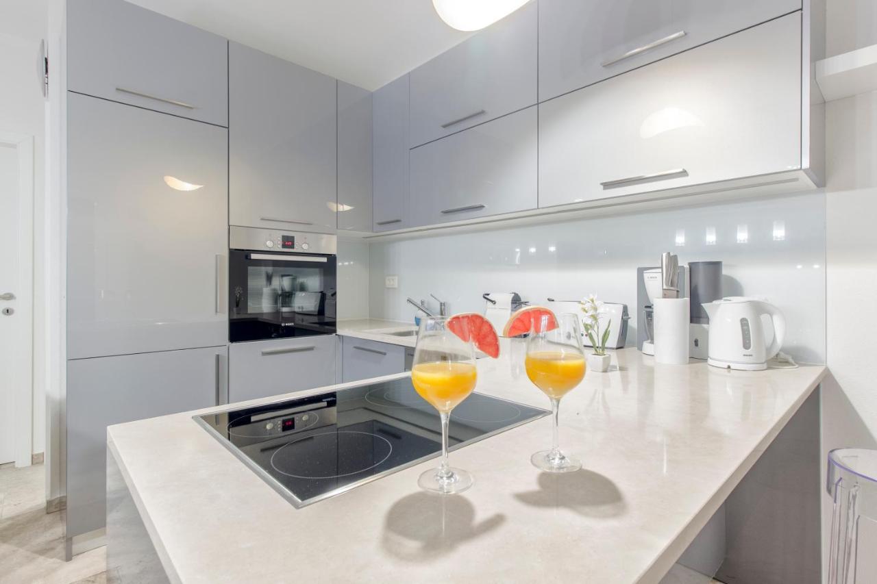 Dalmata Lounge Apartment Starigrad Exterior photo
