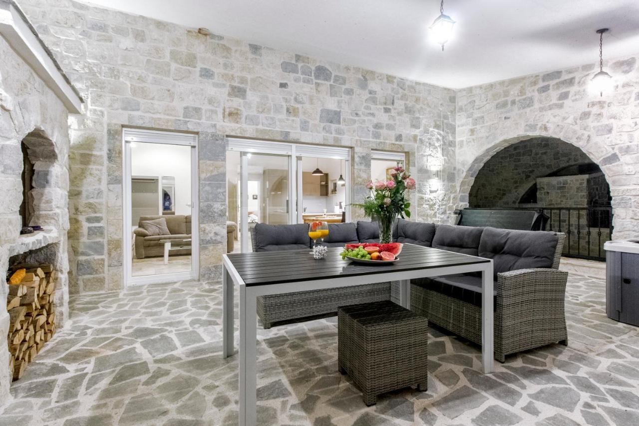 Dalmata Lounge Apartment Starigrad Exterior photo